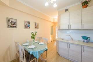 Апартаменты Апартаменты на Абая Сейфулина Алматы-4